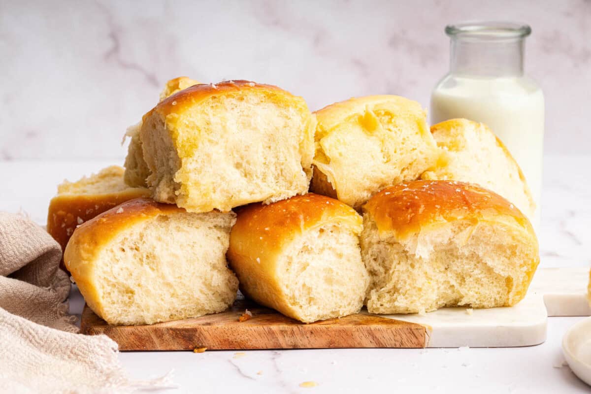 Classic Yeast Dinner Rolls