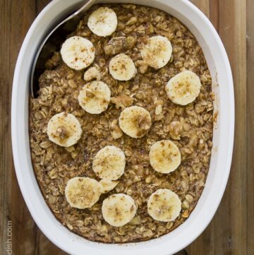 baked banana nut oatmeal is a delicious healthy breakfast that I'm now addicted to!!