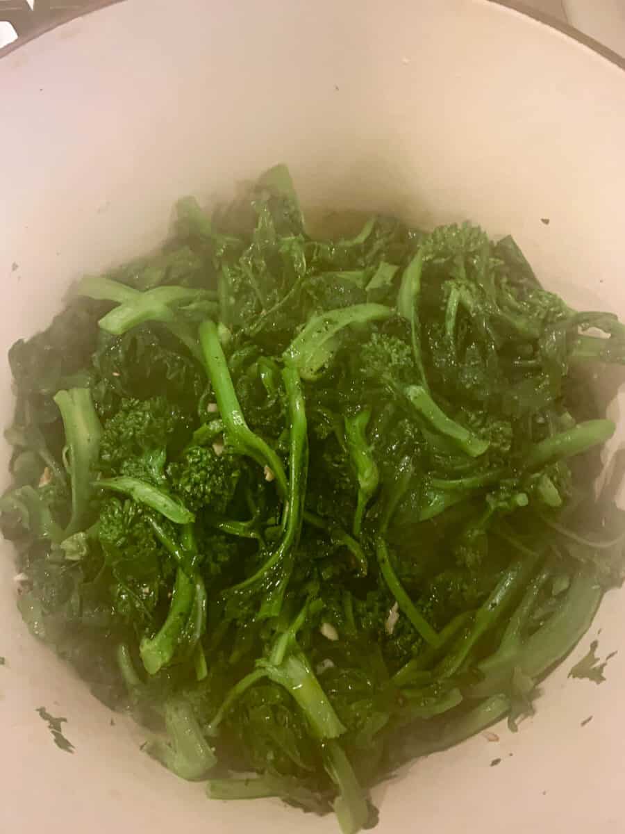 cooked broccoli rabe in white pot