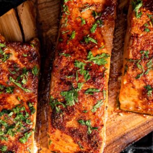 top view of cooked cedar planked salmon