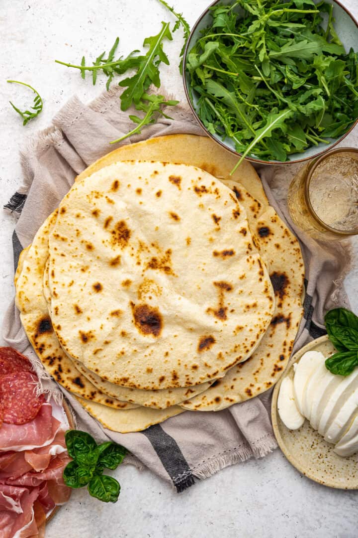 Italian Piadina (Romagna Flatbread) - Feeling Foodish