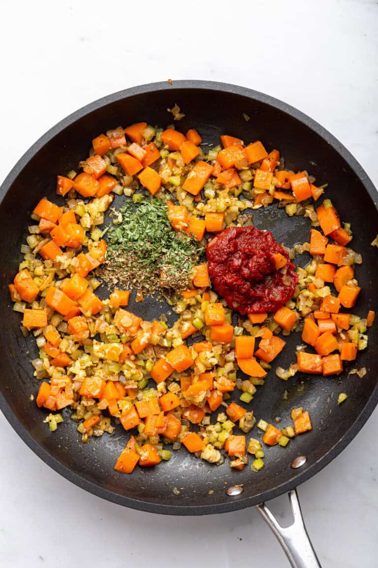 Italian Lentil Stew (Ragout) - Feeling Foodish