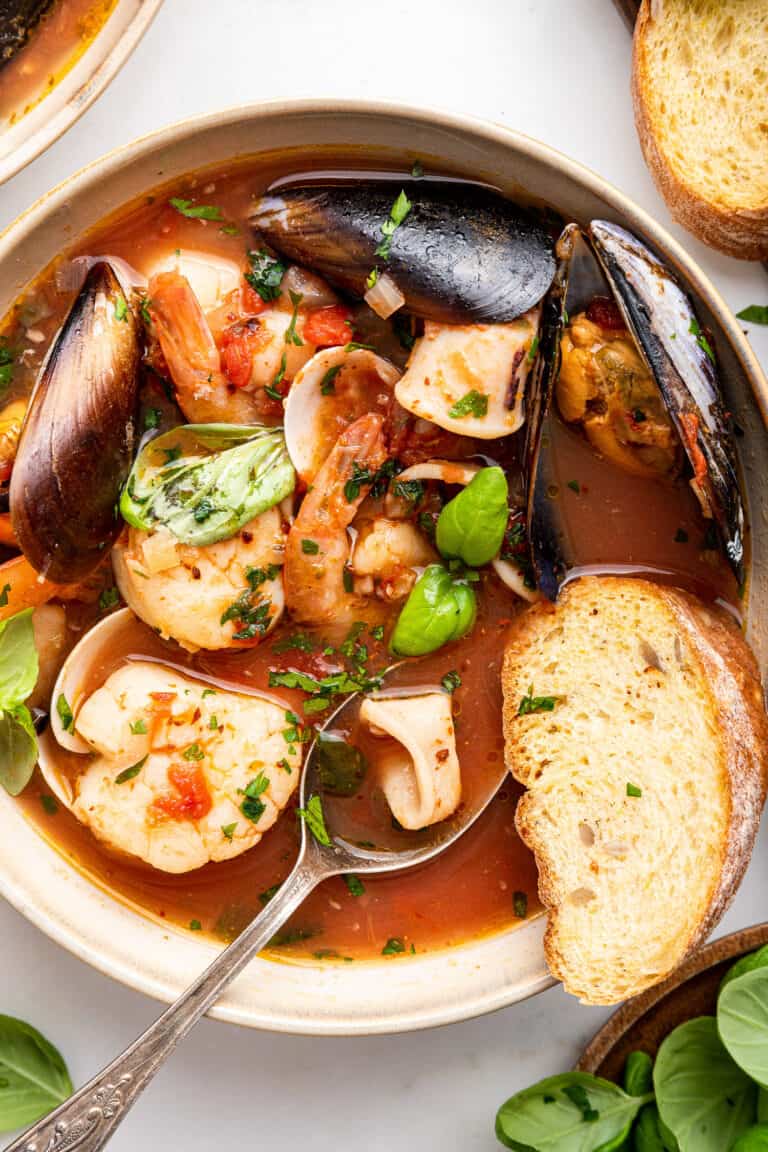 Zuppa Di Pesce (Italian Seafood) - Feeling Foodish