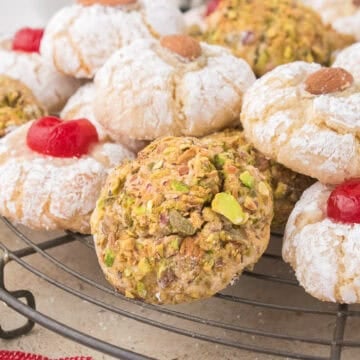 Sicilian almond cookies on wire rack.