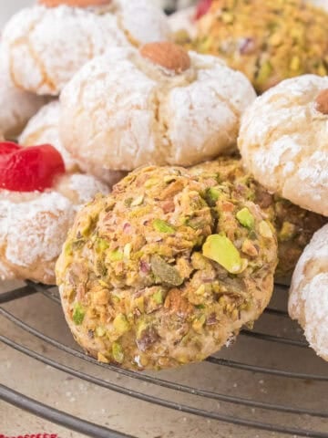 Sicilian almond cookies on wire rack.